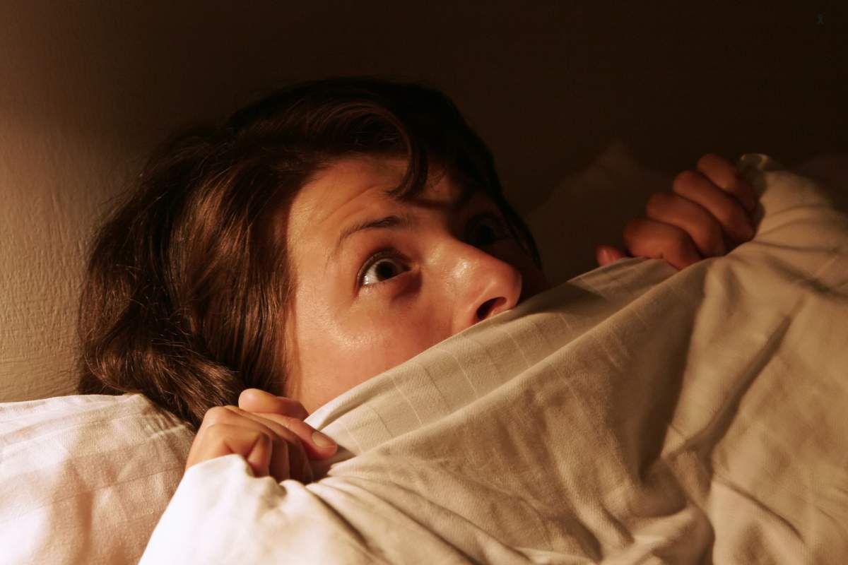 Persona a letto terrorizzata