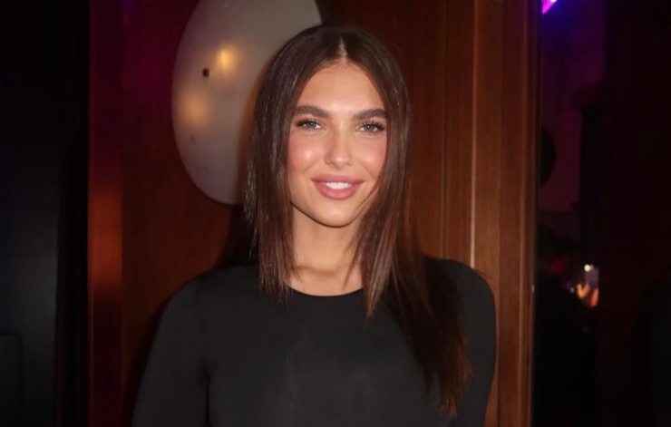 Foto di Chanel Totti sorridente