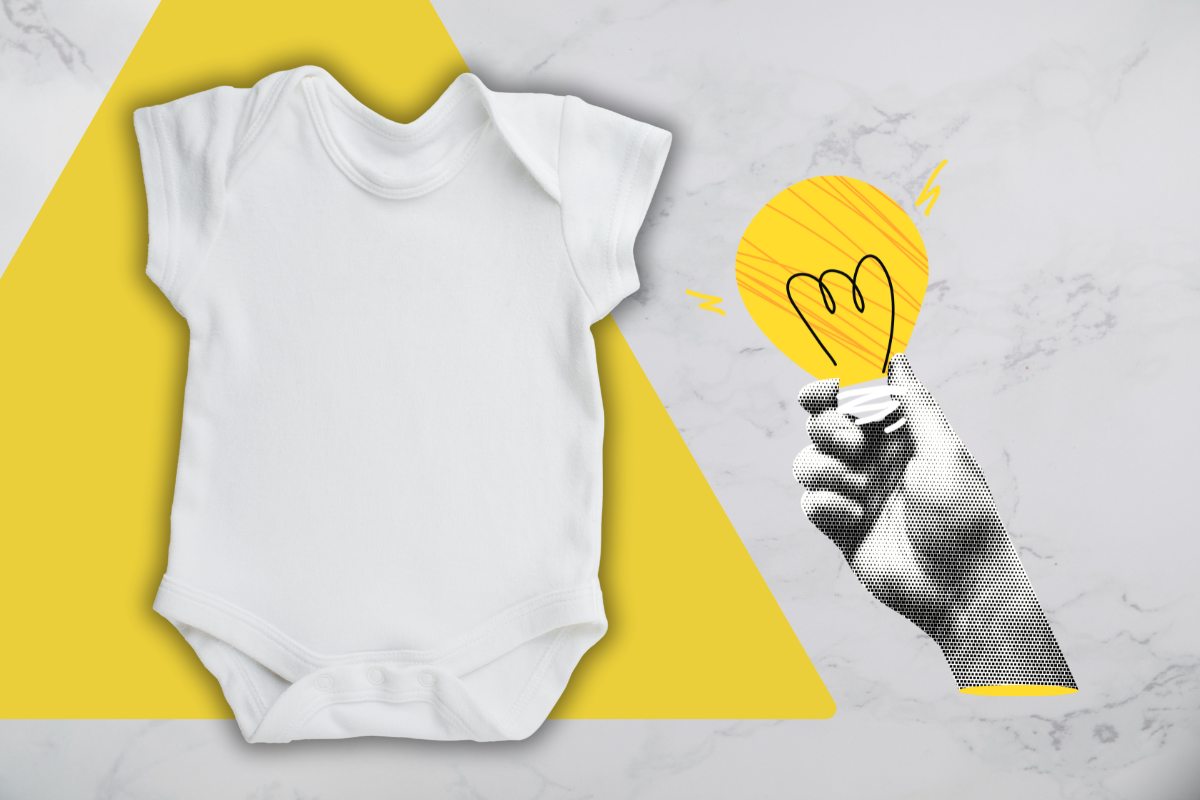 Illustrazione bodi bianco e mano che tiene una lampadina: idea