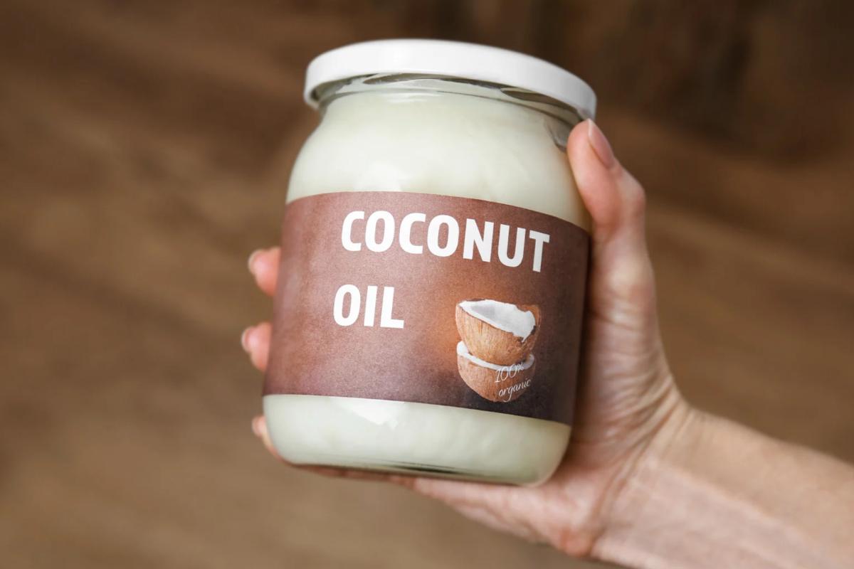 Barattolo con olio di cocco