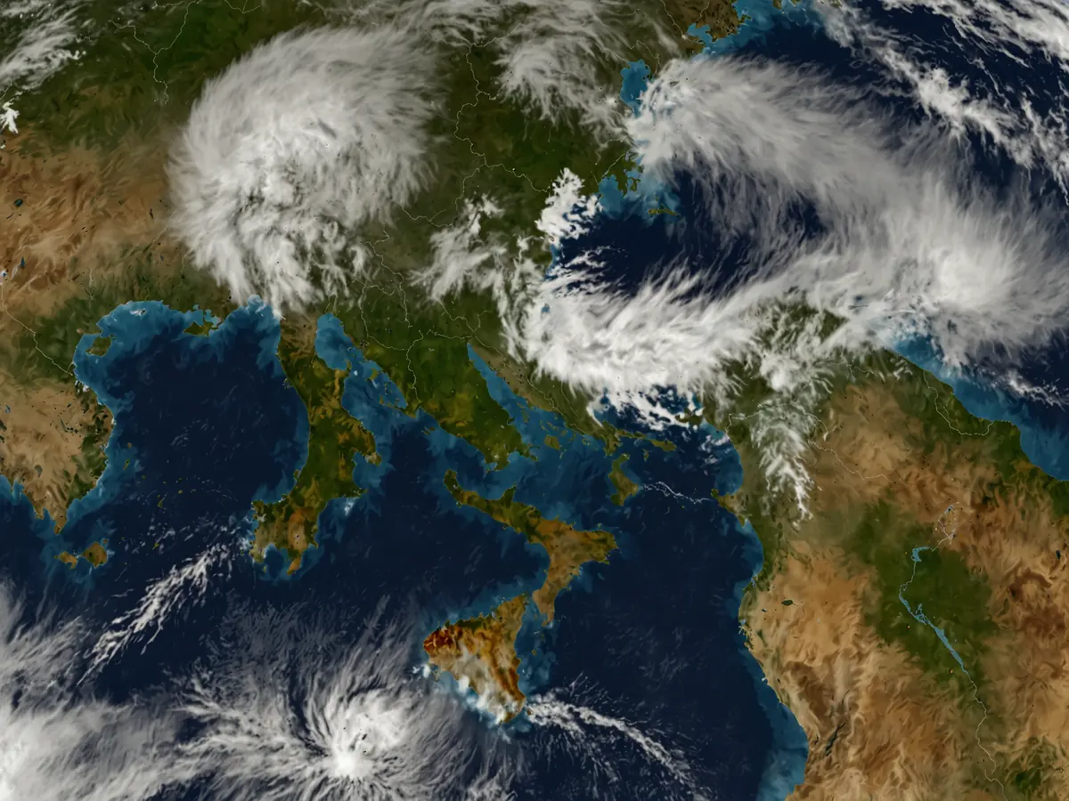 Allerta Meteo: Temporali e Possibile Grandine in Queste Regioni Italiane
